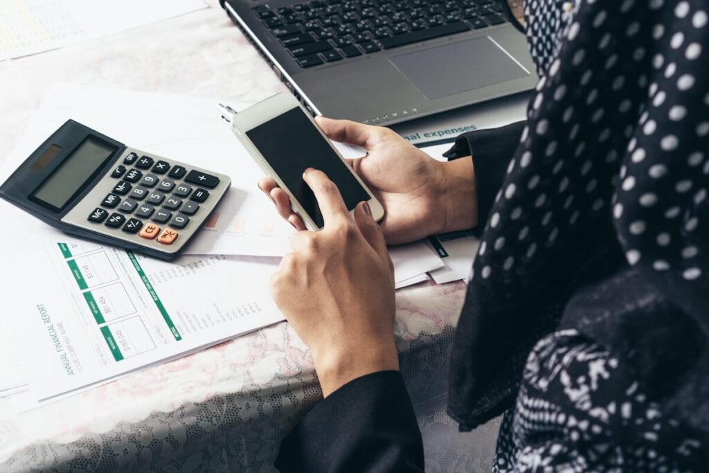 Pricing Model Selection